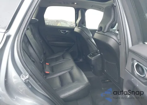 2019 Volvo Xc60 T5 Inscription из США, поврежденный, VIN LYV102RL6KB200139